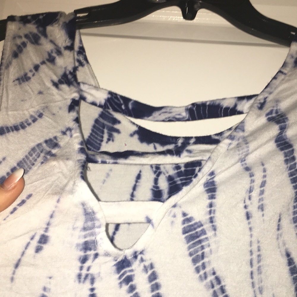 Tye-dye Tank 🌊☀️ - Picture 4 of 5